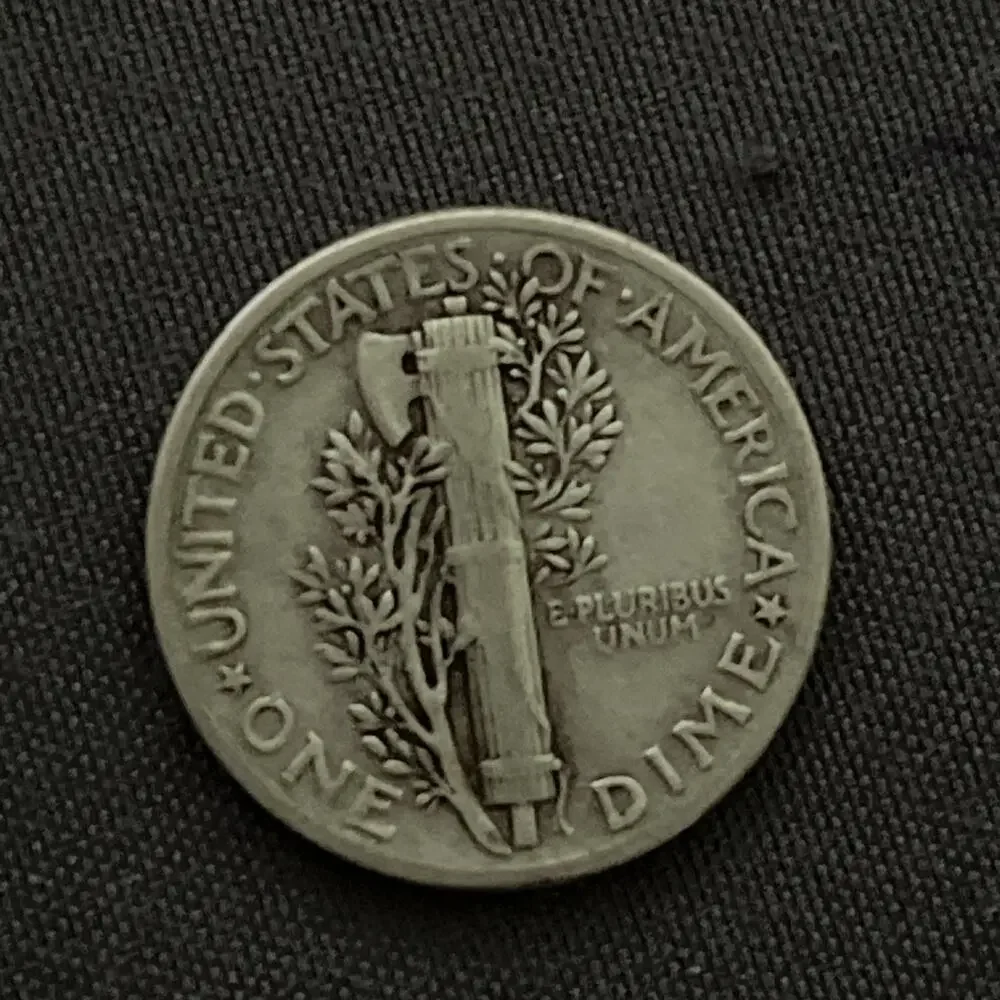 4 US Coin 1937,1936,1939,1940 Mercury .10Ten Cent Dime 90% Silver Circulated